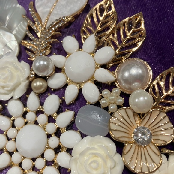 ORIGINAL JEWELRY ART COLLAGE. UNIQUE HANDMADE OOAK GIFT 💝 IDEA. IN CREAM/PURPLE - Picture 10 of 16
